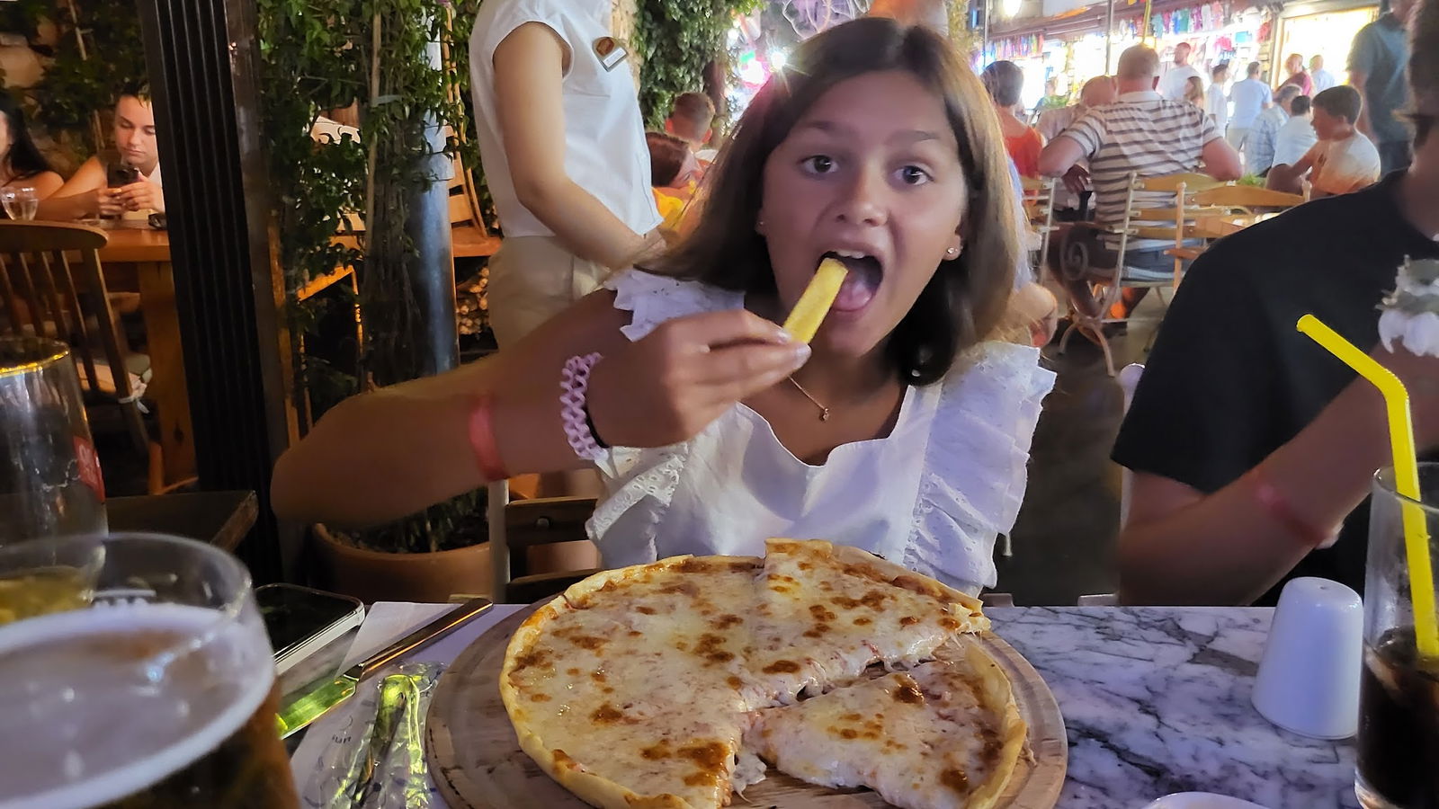 Planet Yucca Live "Entertainment & Dining"