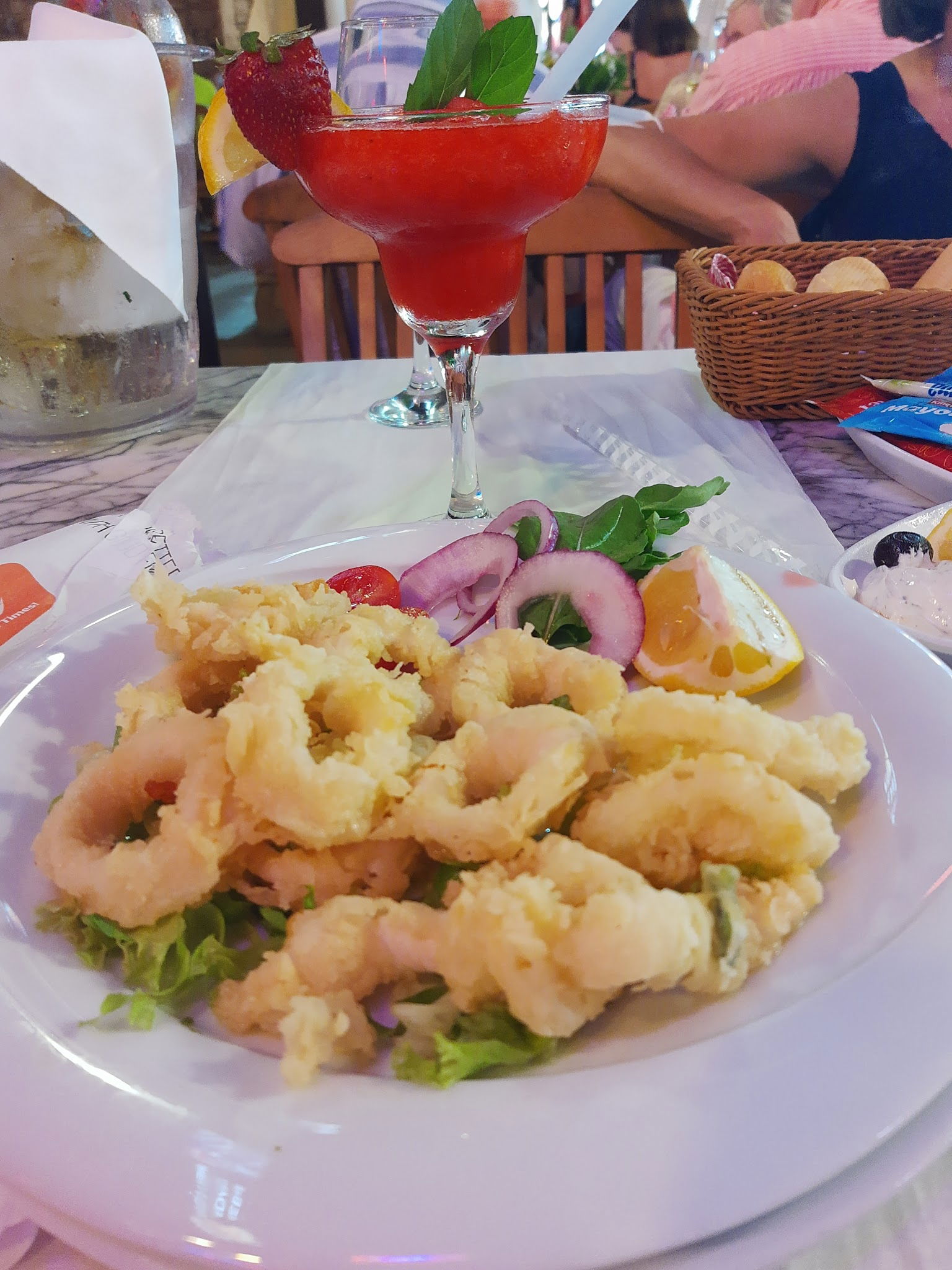 Planet Yucca Live "Entertainment & Dining"