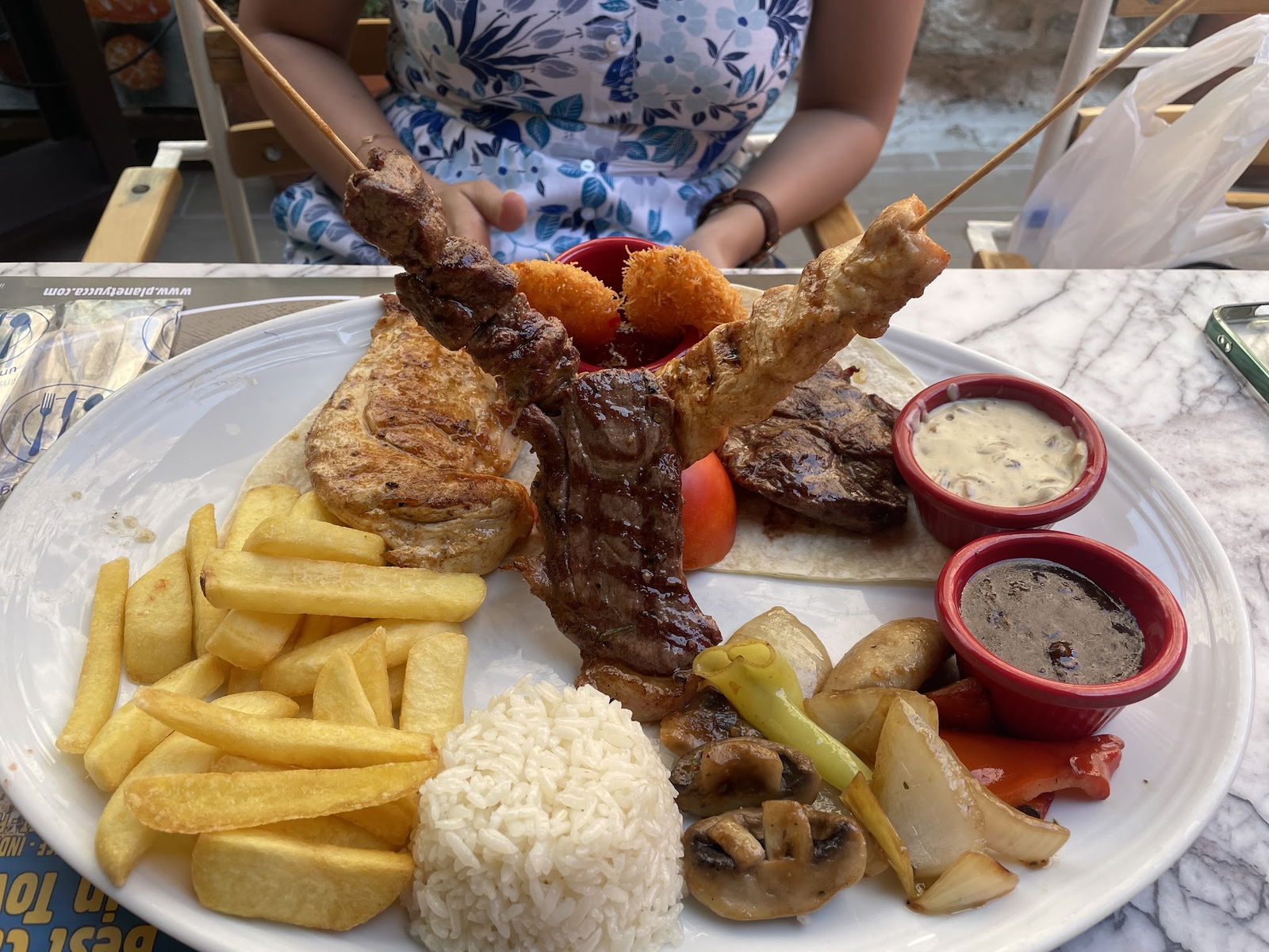 Planet Yucca Live "Entertainment & Dining"