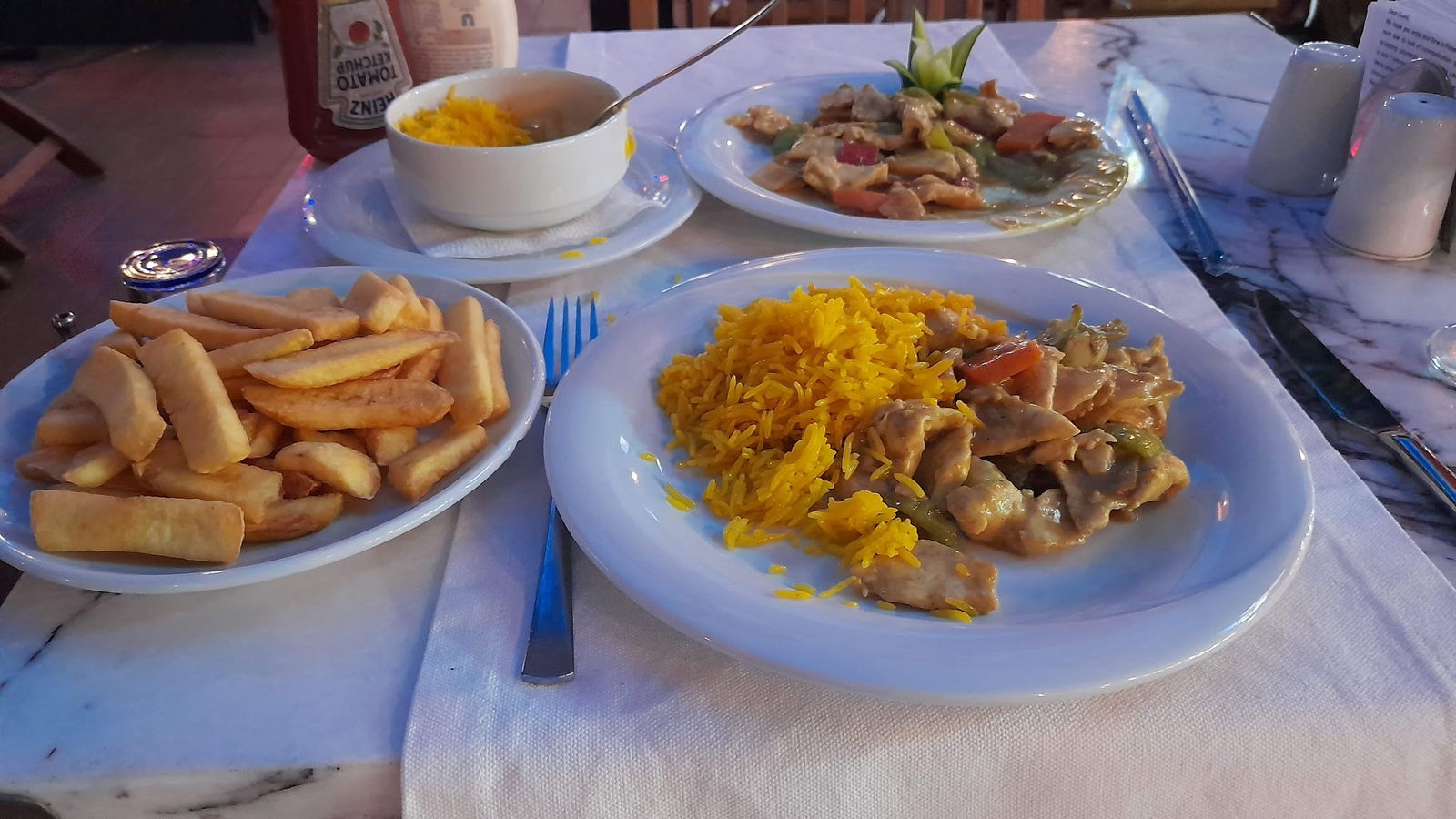 Planet Yucca Live "Entertainment & Dining"