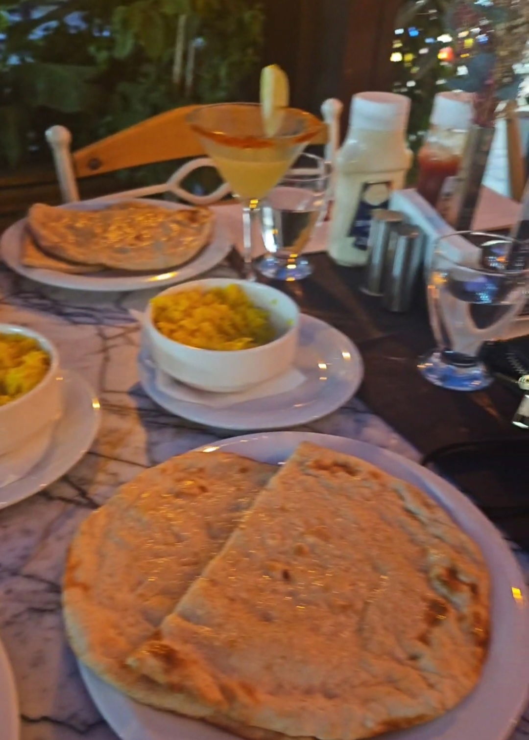 Planet Yucca Live "Entertainment & Dining"