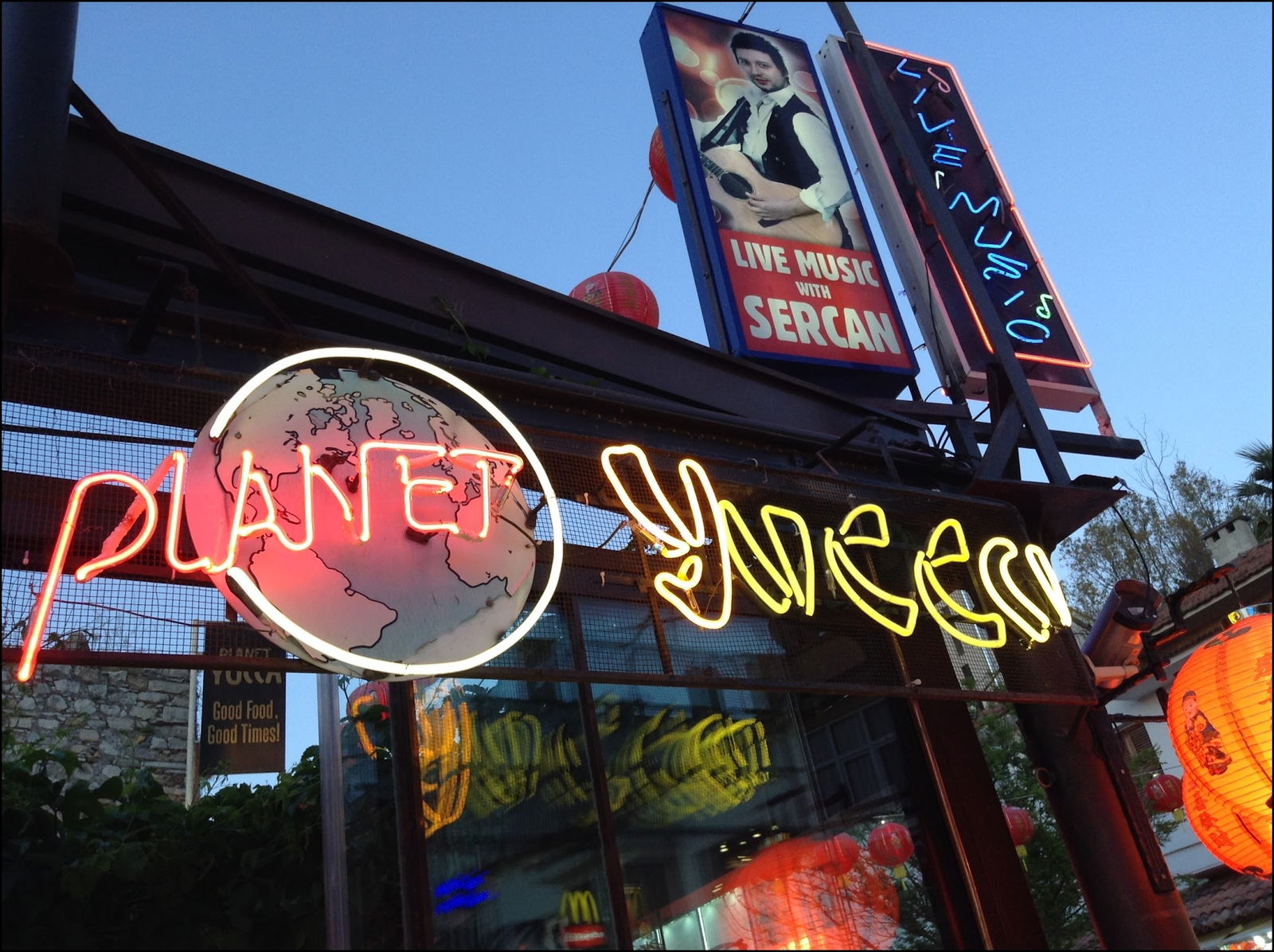 Planet Yucca Live "Entertainment & Dining"