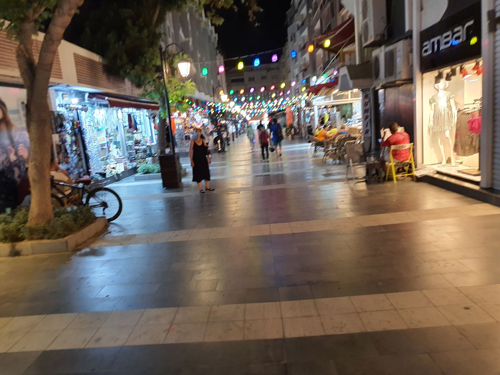 Planet Yucca Live "Entertainment & Dining"