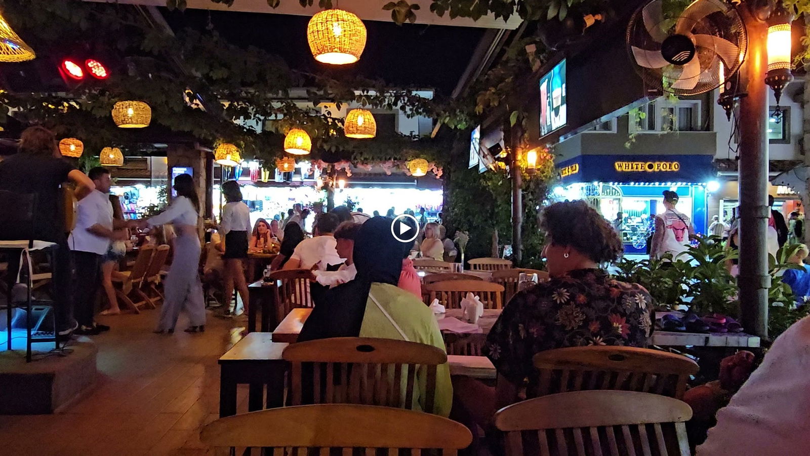 Planet Yucca Live "Entertainment & Dining"