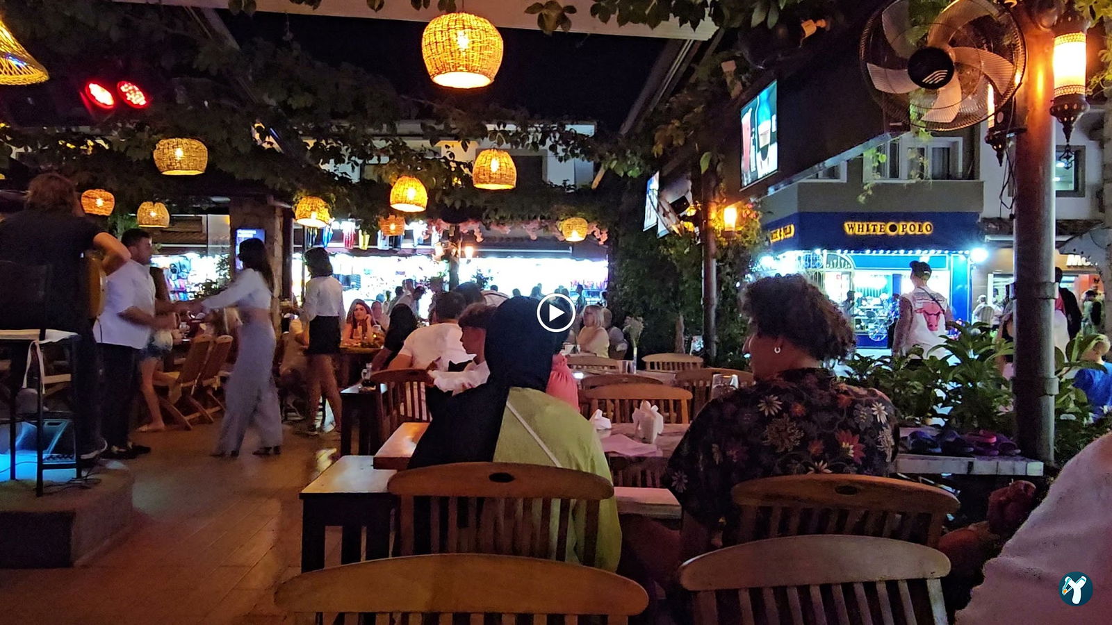 Planet Yucca Live "Entertainment & Dining"