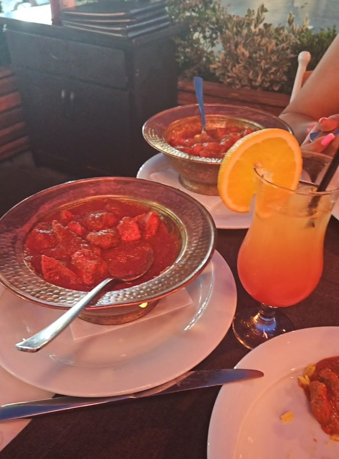 Planet Yucca Live "Entertainment & Dining"