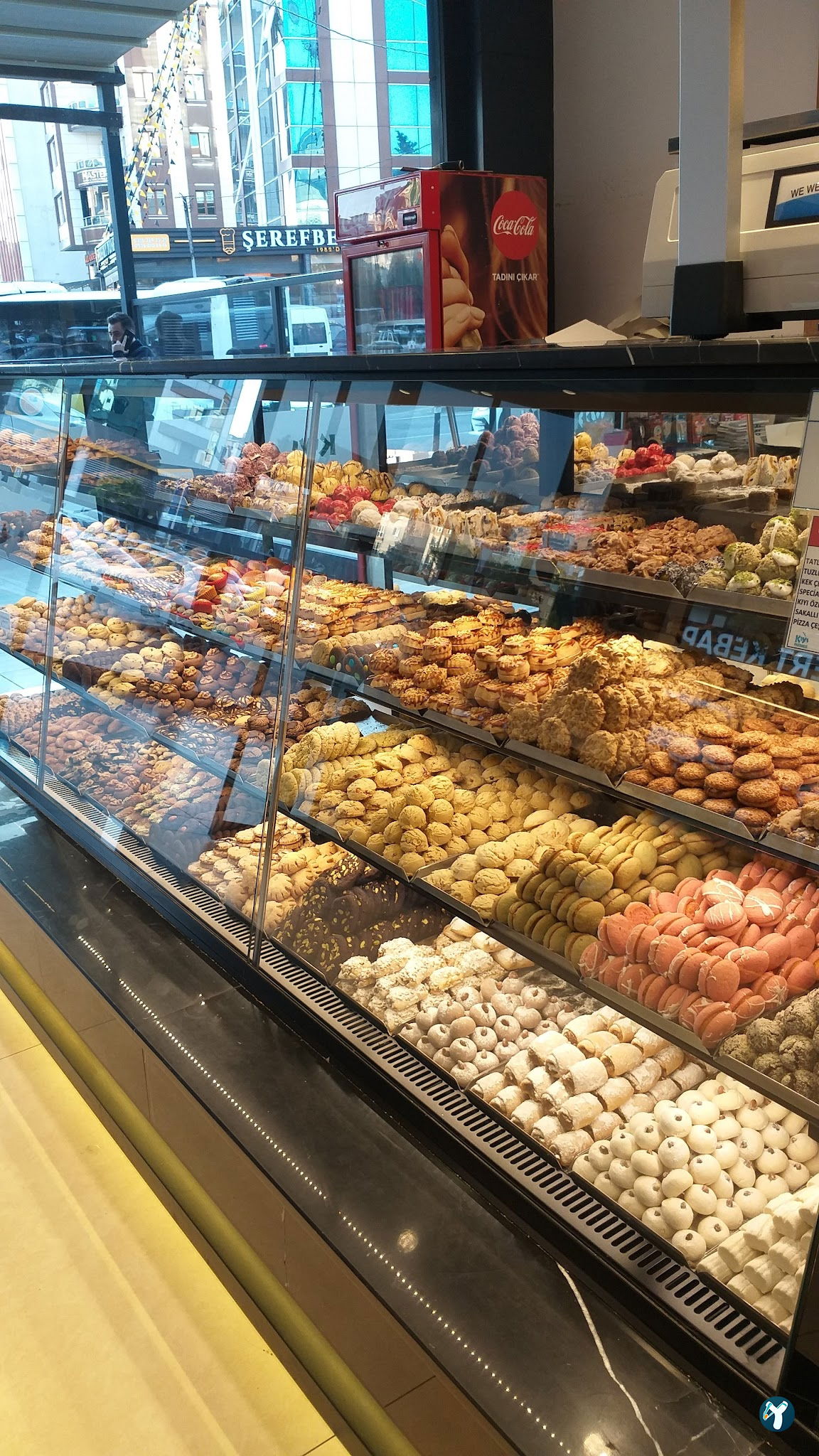 Kıyı Pastanesi
