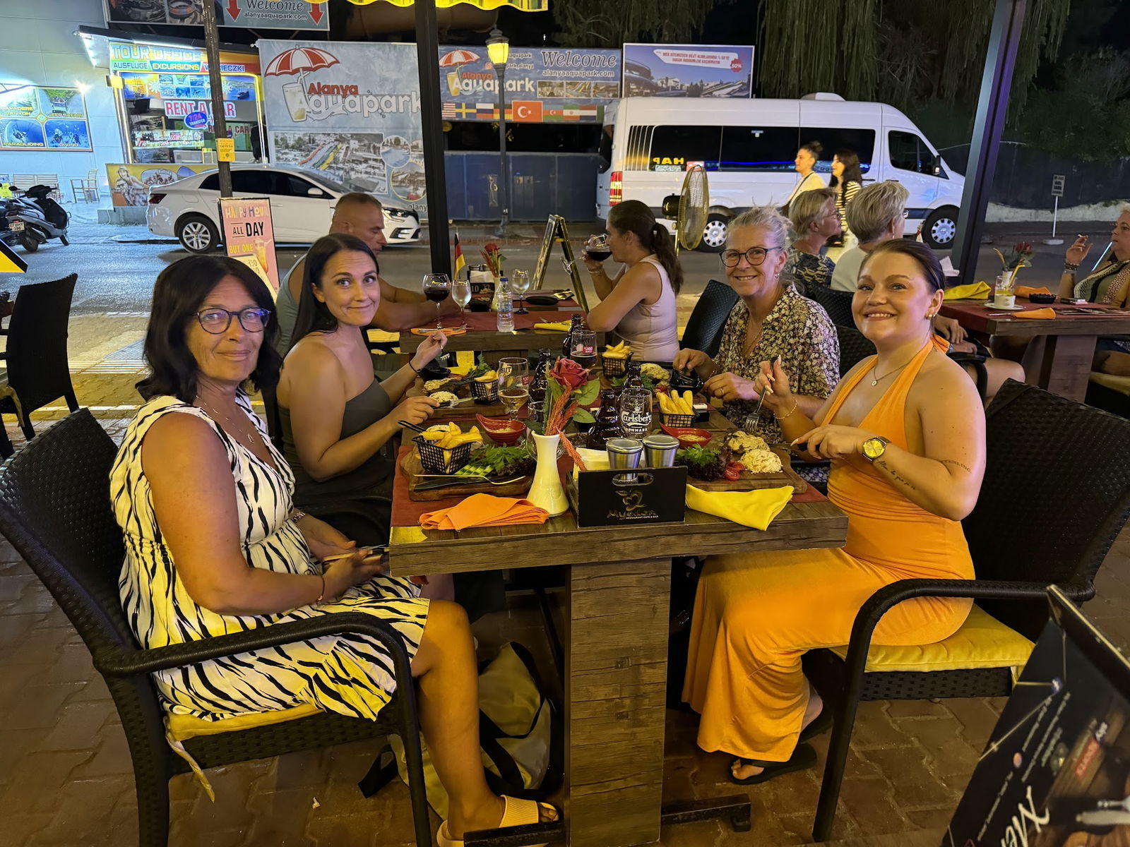 Happy Days Restaurant