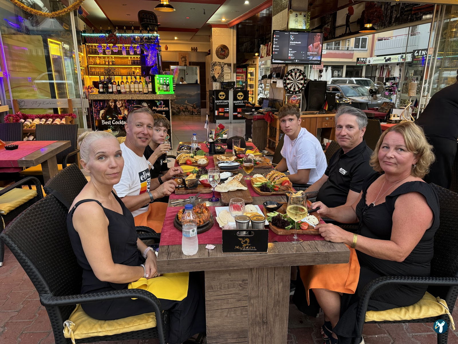 Happy Days Restaurant