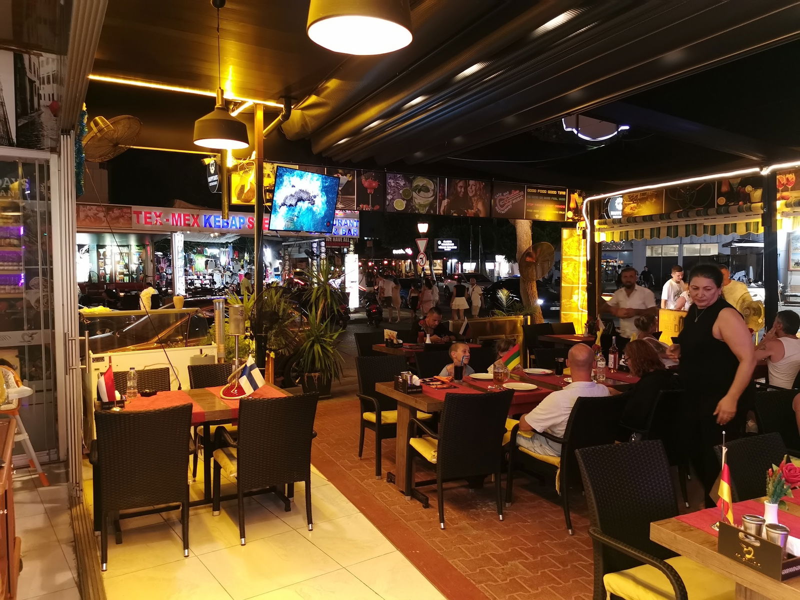 Happy Days Restaurant