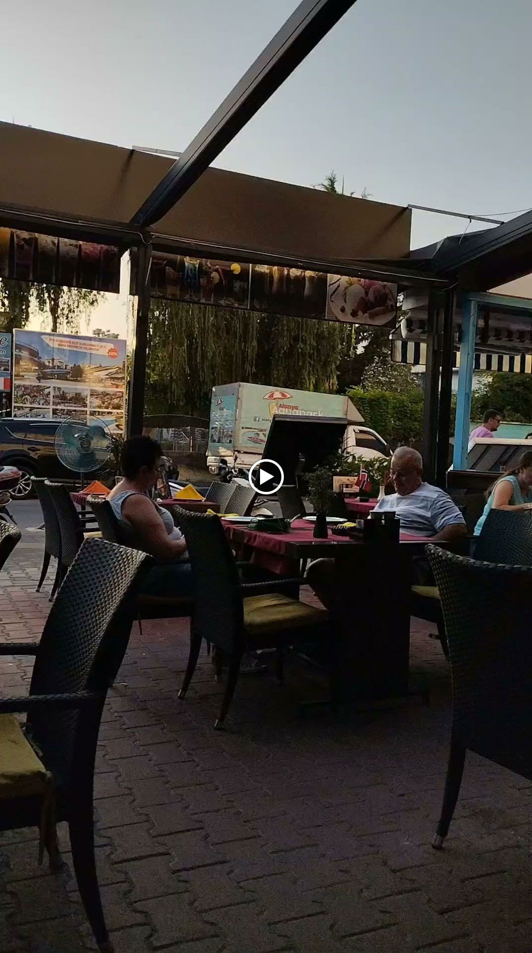 Happy Days Restaurant