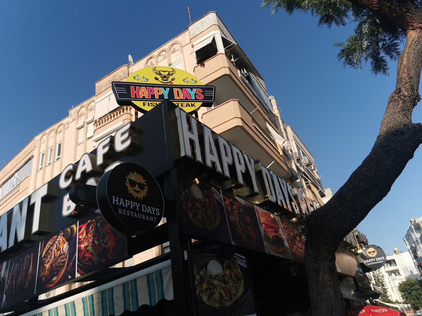 Happy Days Restaurant