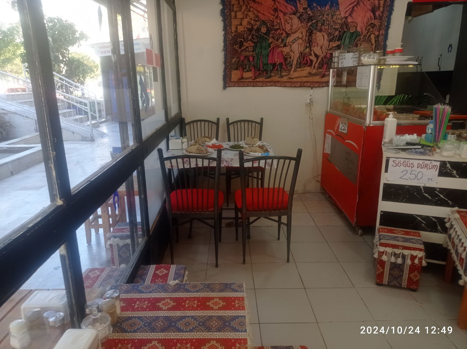 Bölge Söğüş,Tost, Çi̇ğköfte