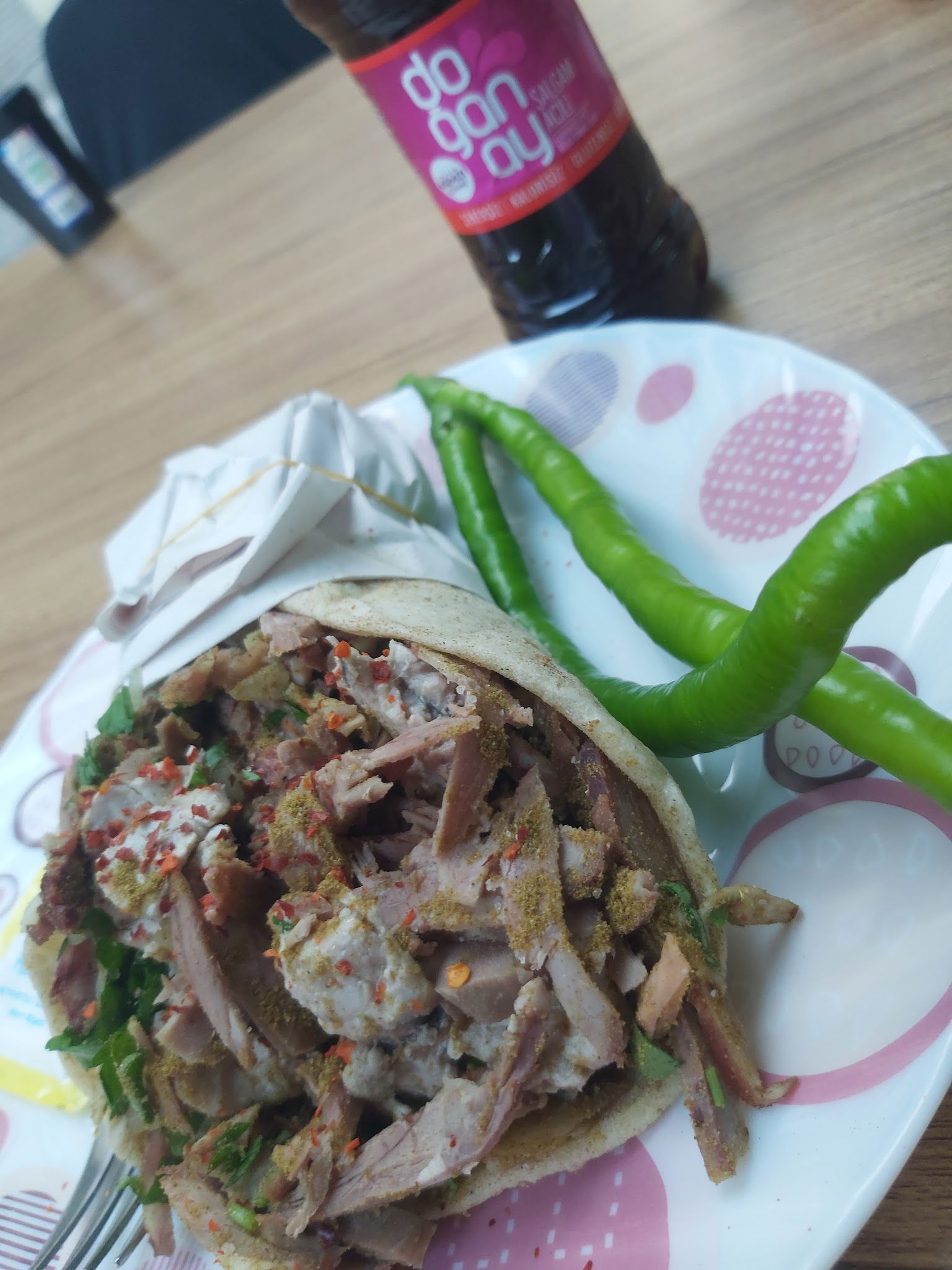 Bölge Söğüş,Tost, Çi̇ğköfte