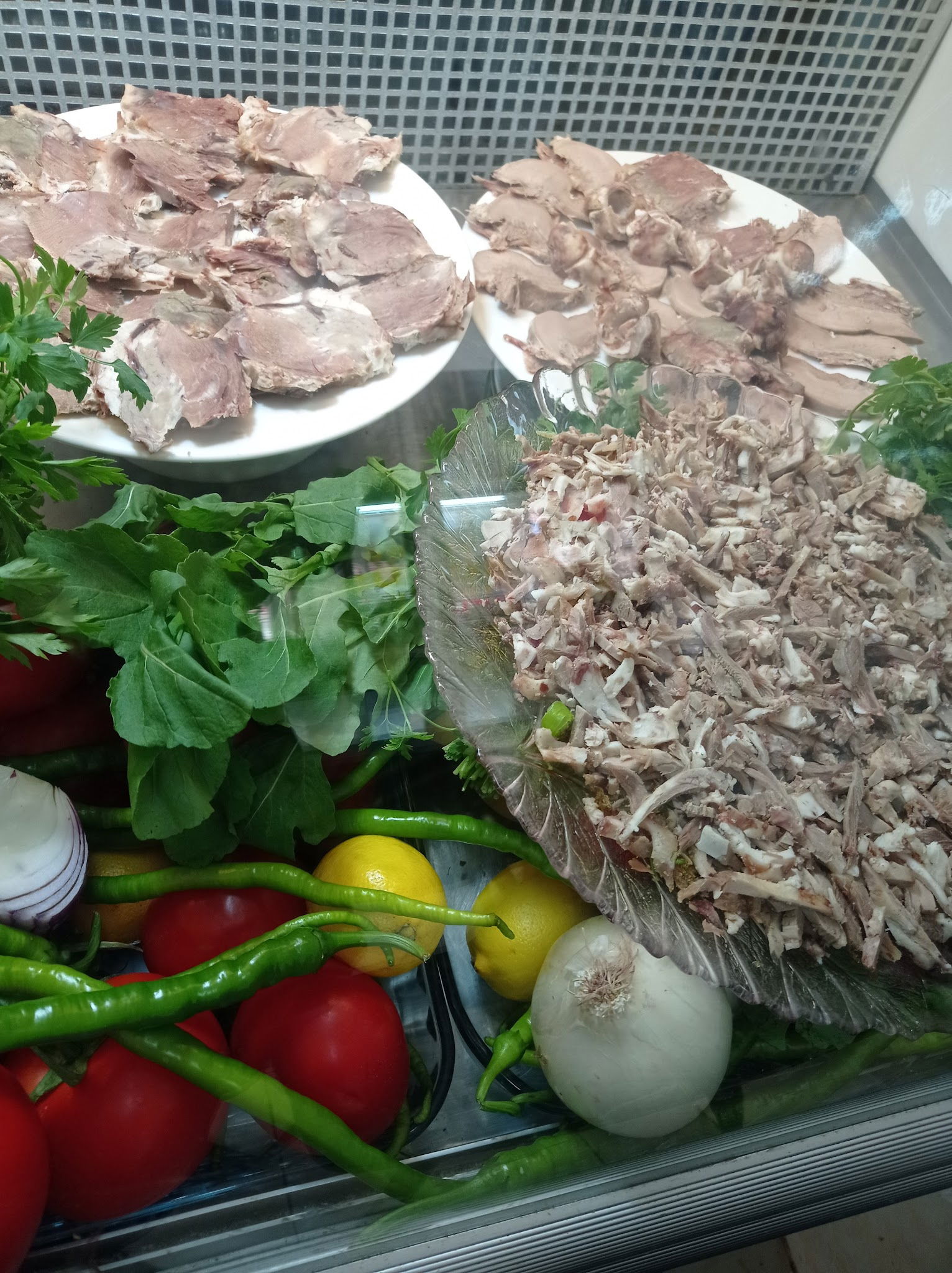 Bölge Söğüş,Tost, Çi̇ğköfte