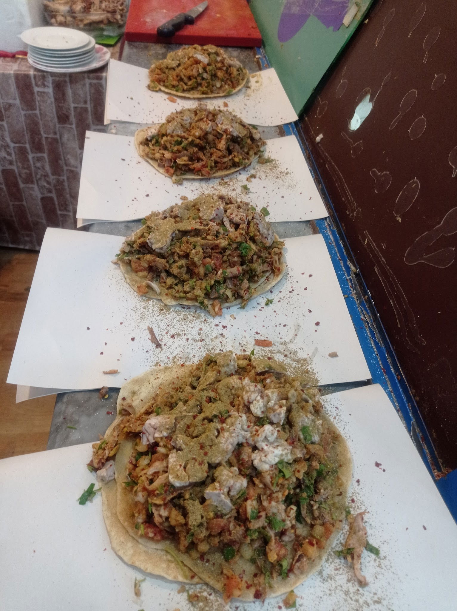 Bölge Söğüş,Tost, Çi̇ğköfte