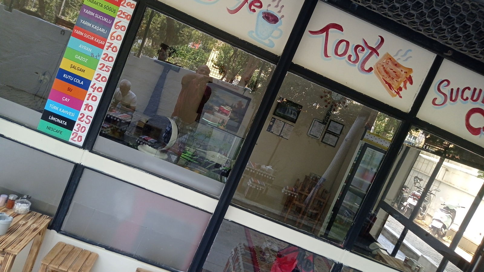 Bölge Söğüş,Tost, Çi̇ğköfte