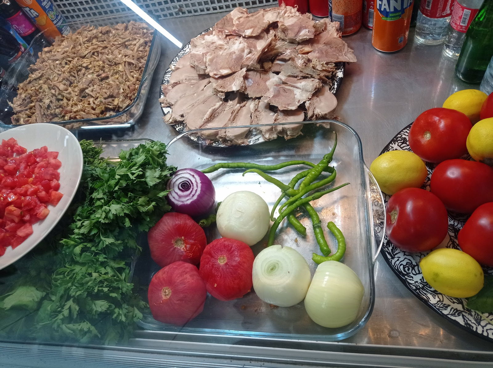 Bölge Söğüş,Tost, Çi̇ğköfte