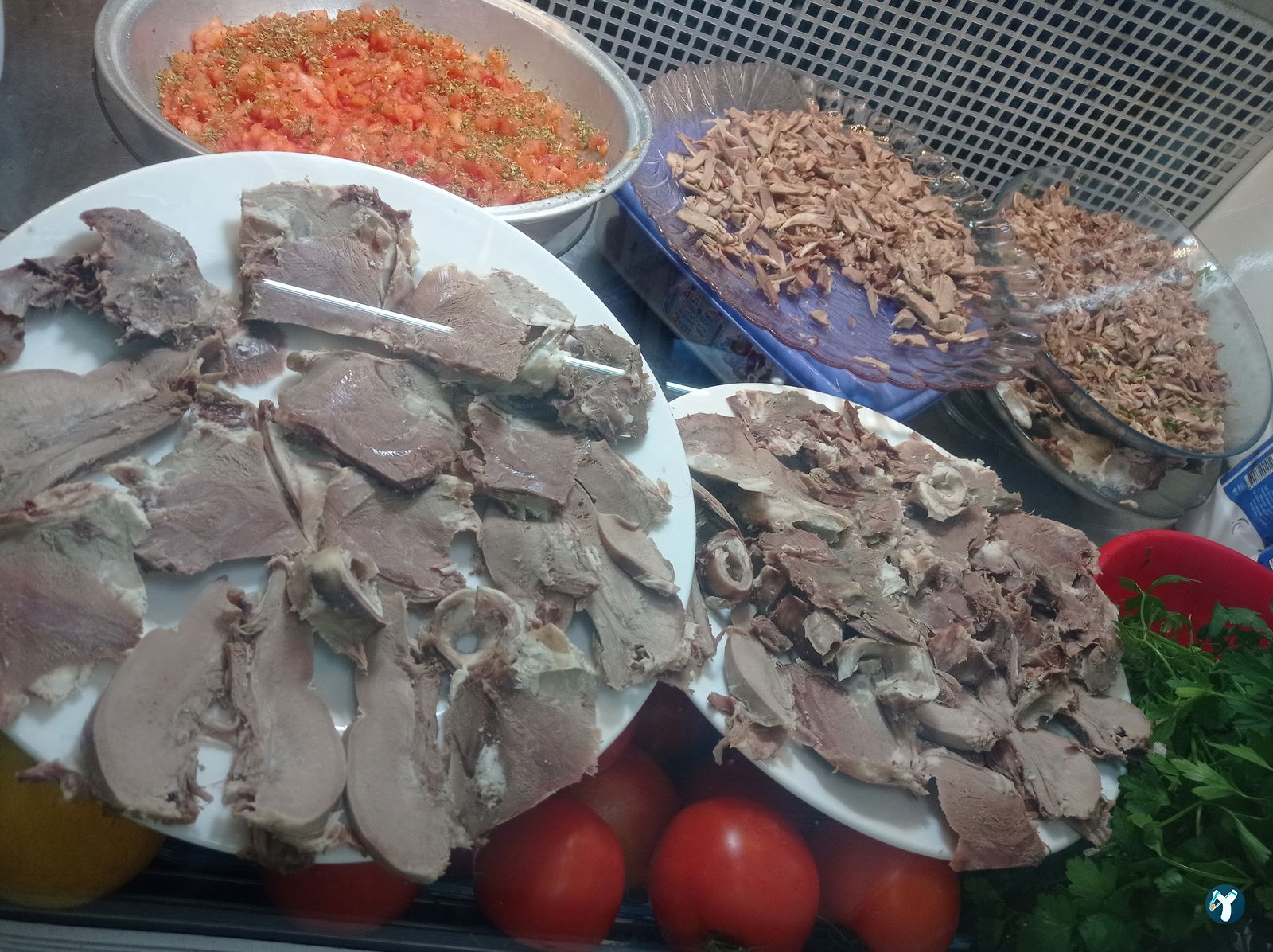 Bölge Söğüş,Tost, Çi̇ğköfte
