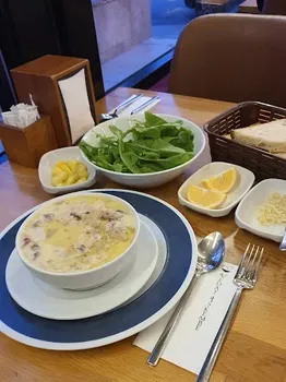 Vedat İşkembe Salonu resimleri