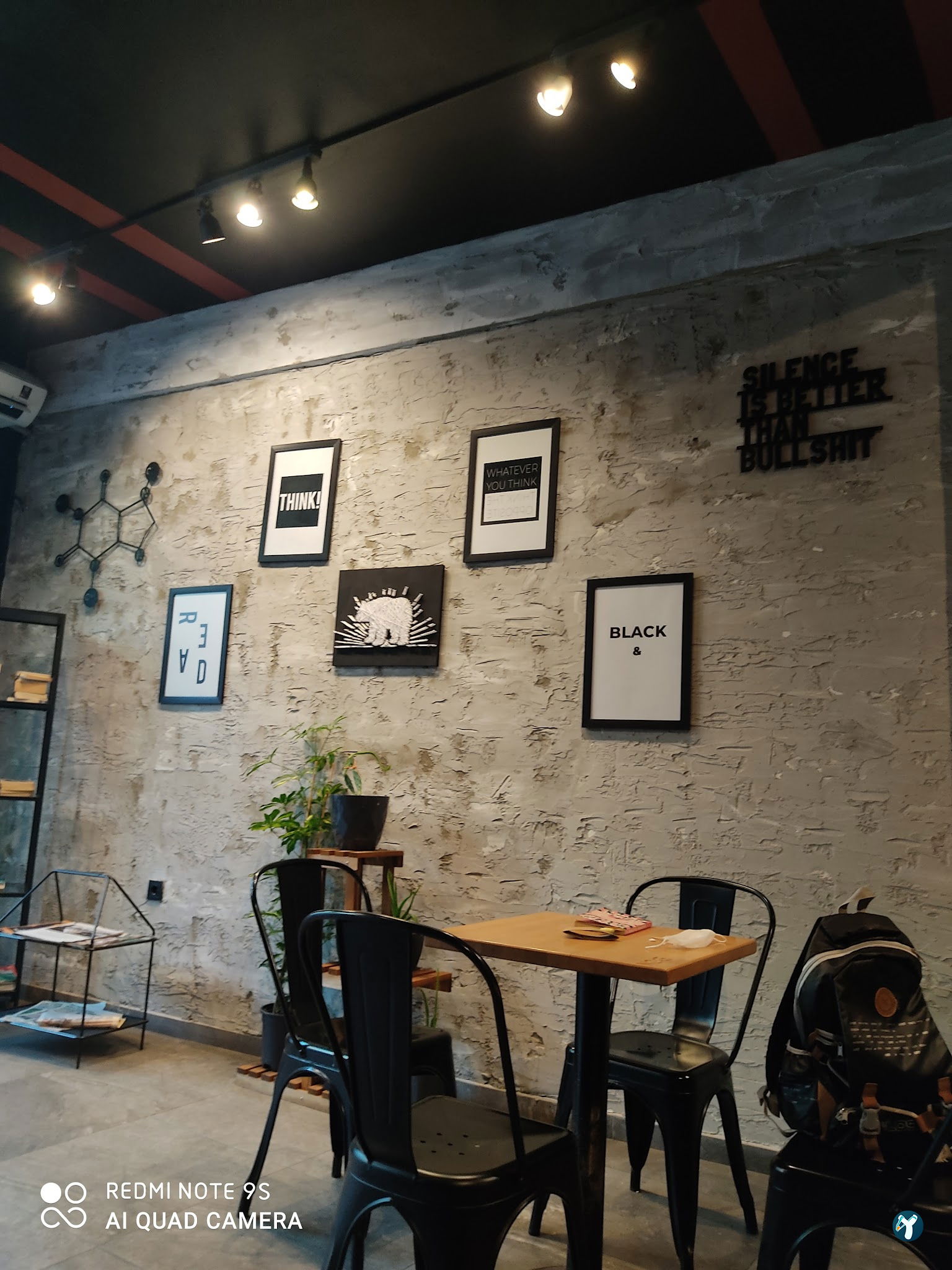 No 3 Coffee Shop