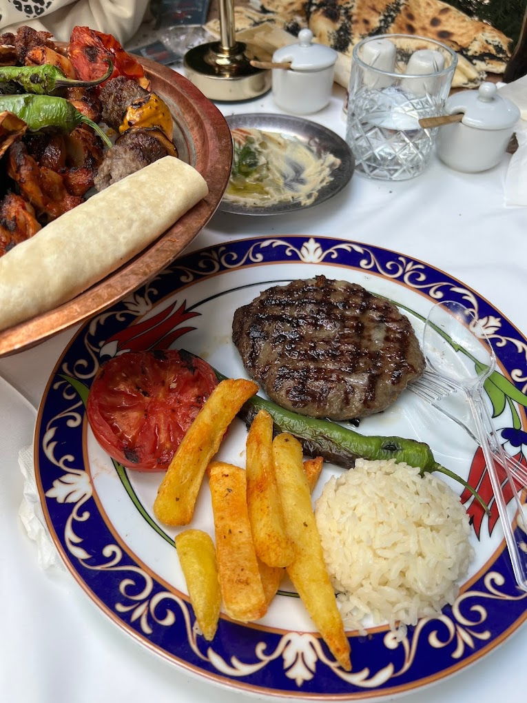 Ramazan Bingöl Et Lokantası