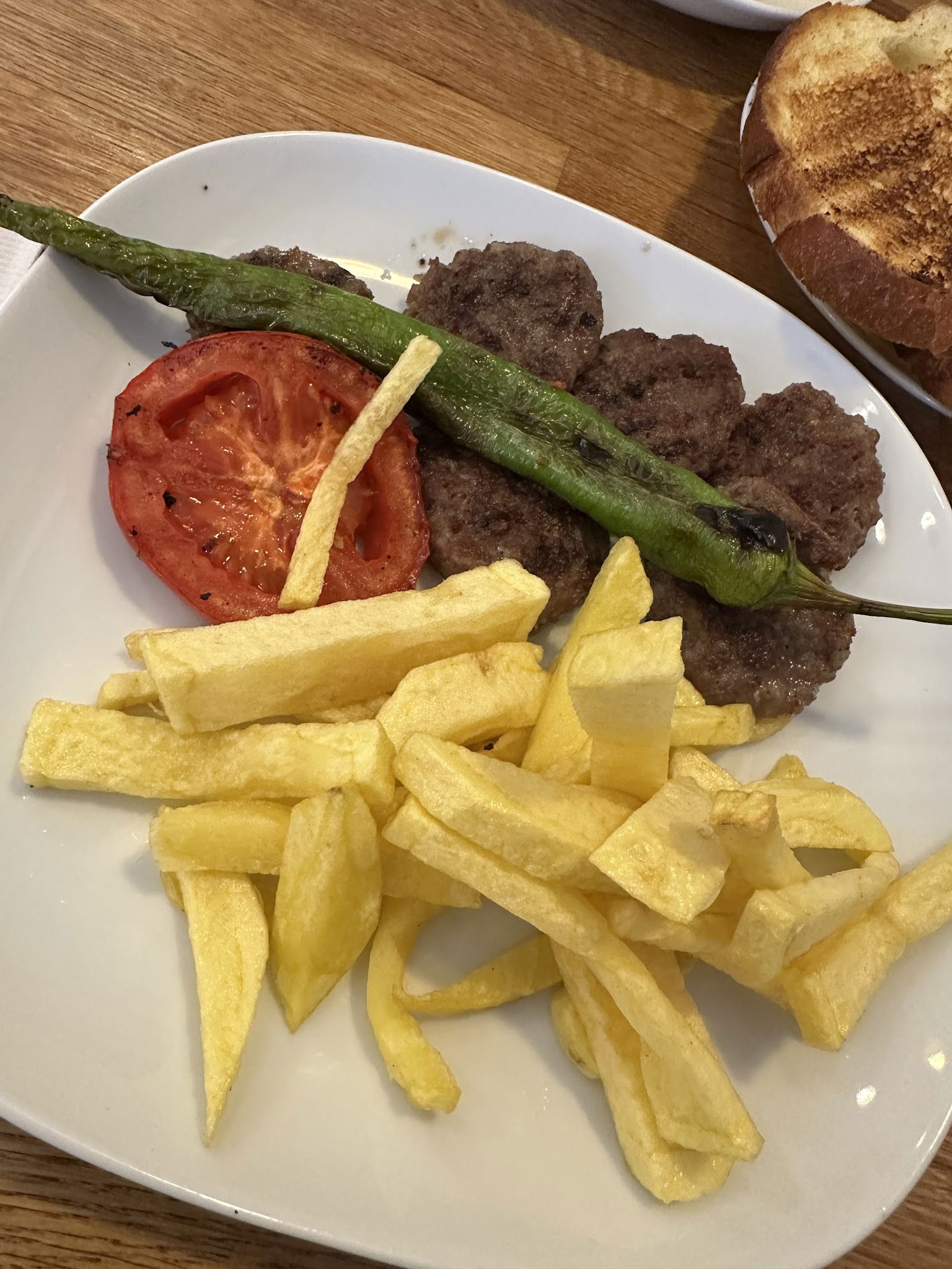 Akçaabat Köftecisi