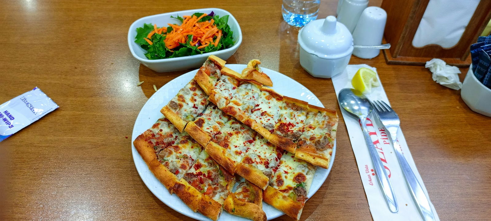 Özaydın Pide & Çorba Narlıdere