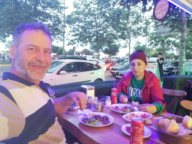 Merkez Köfte Salonu