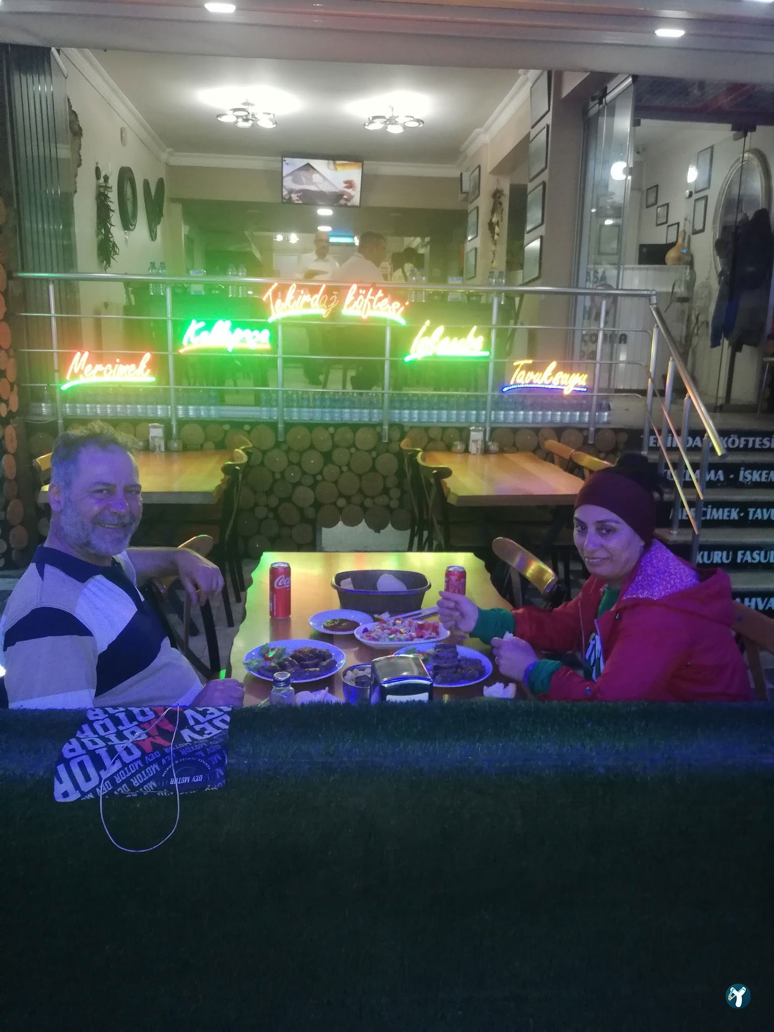 Merkez Köfte Salonu