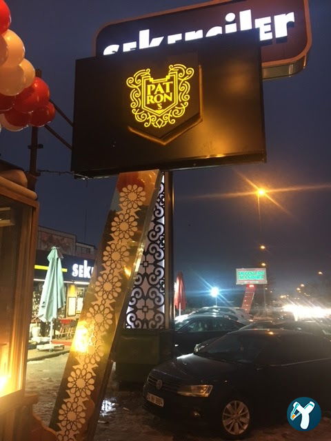 Patron Cafe & Lounge