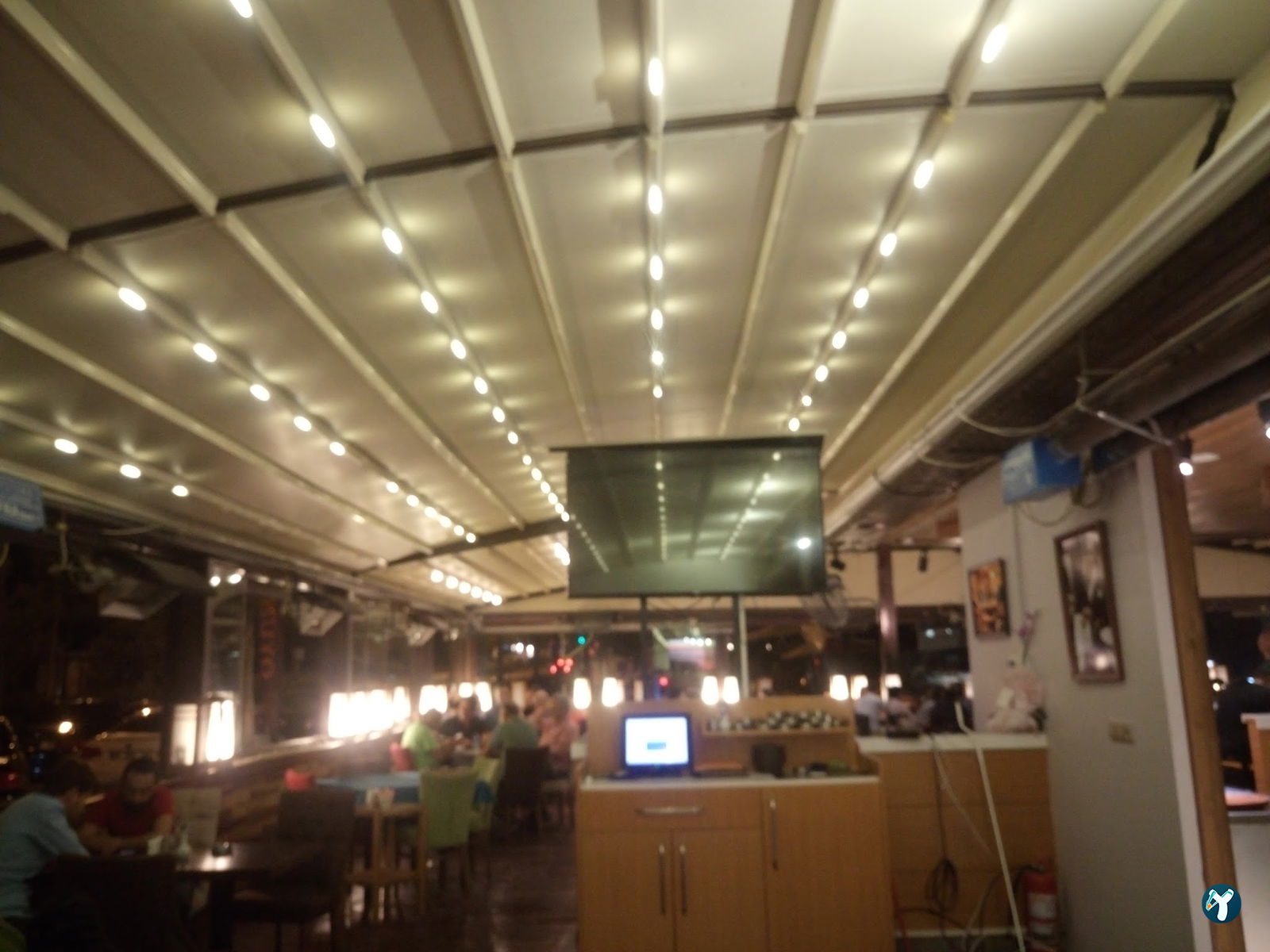 Patron Cafe & Lounge