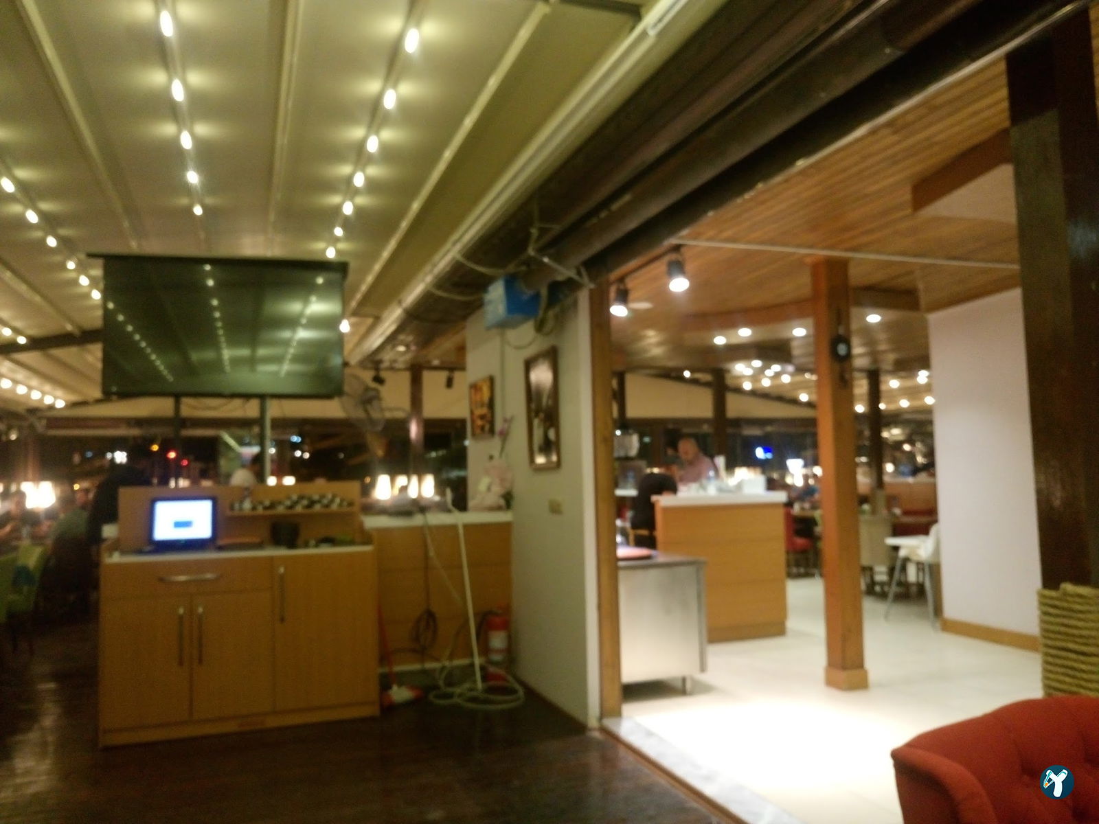Patron Cafe & Lounge