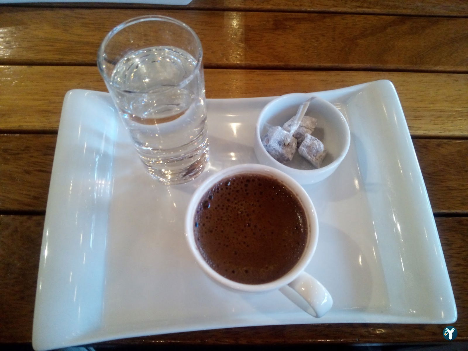 Patron Cafe & Lounge