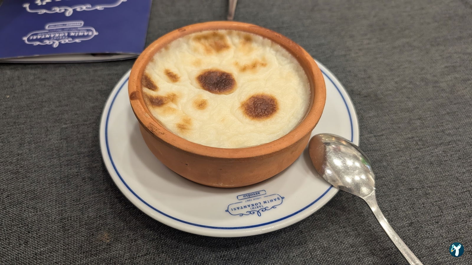 Tarihi Şahin Lokantası