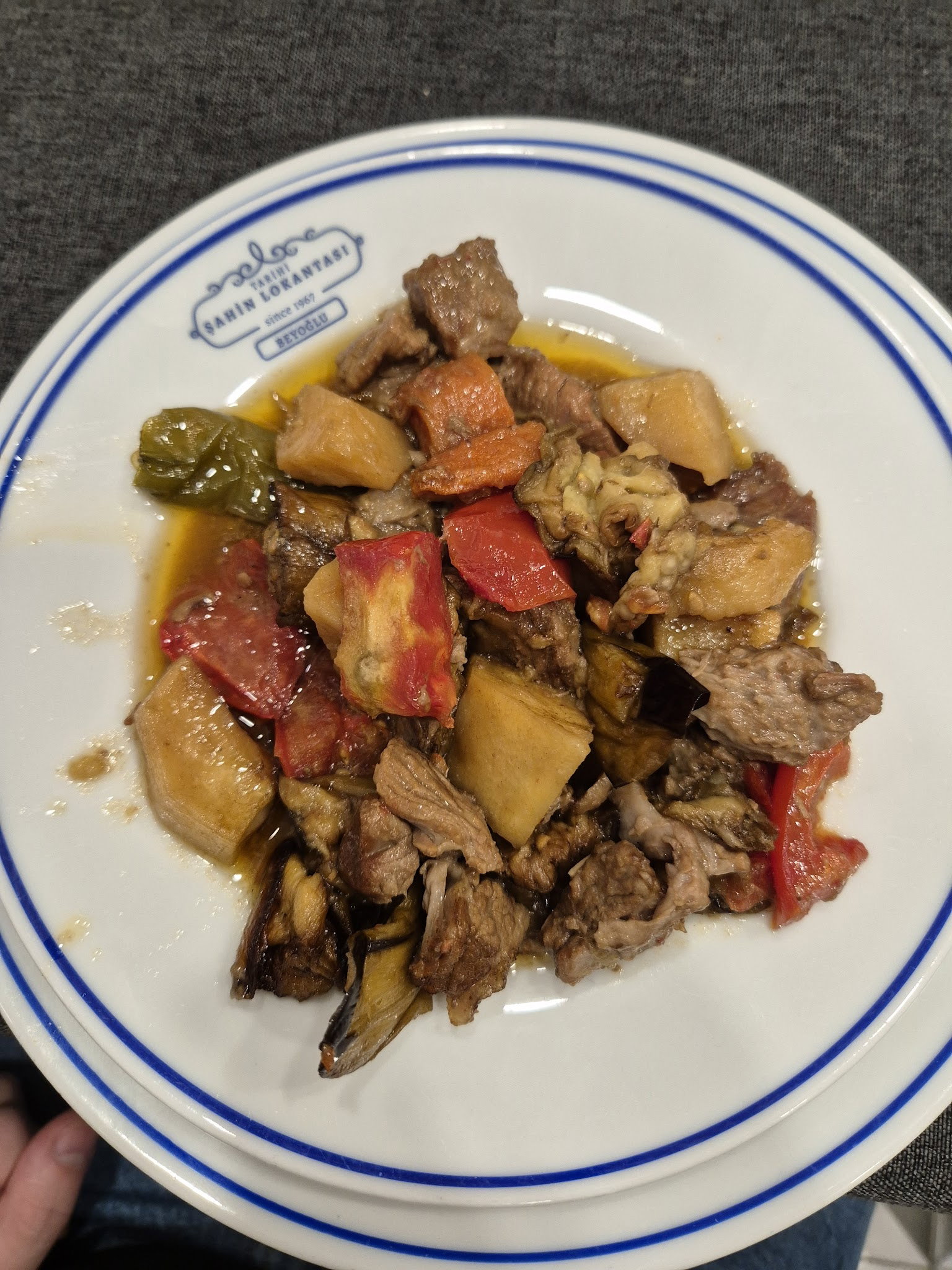 Tarihi Şahin Lokantası