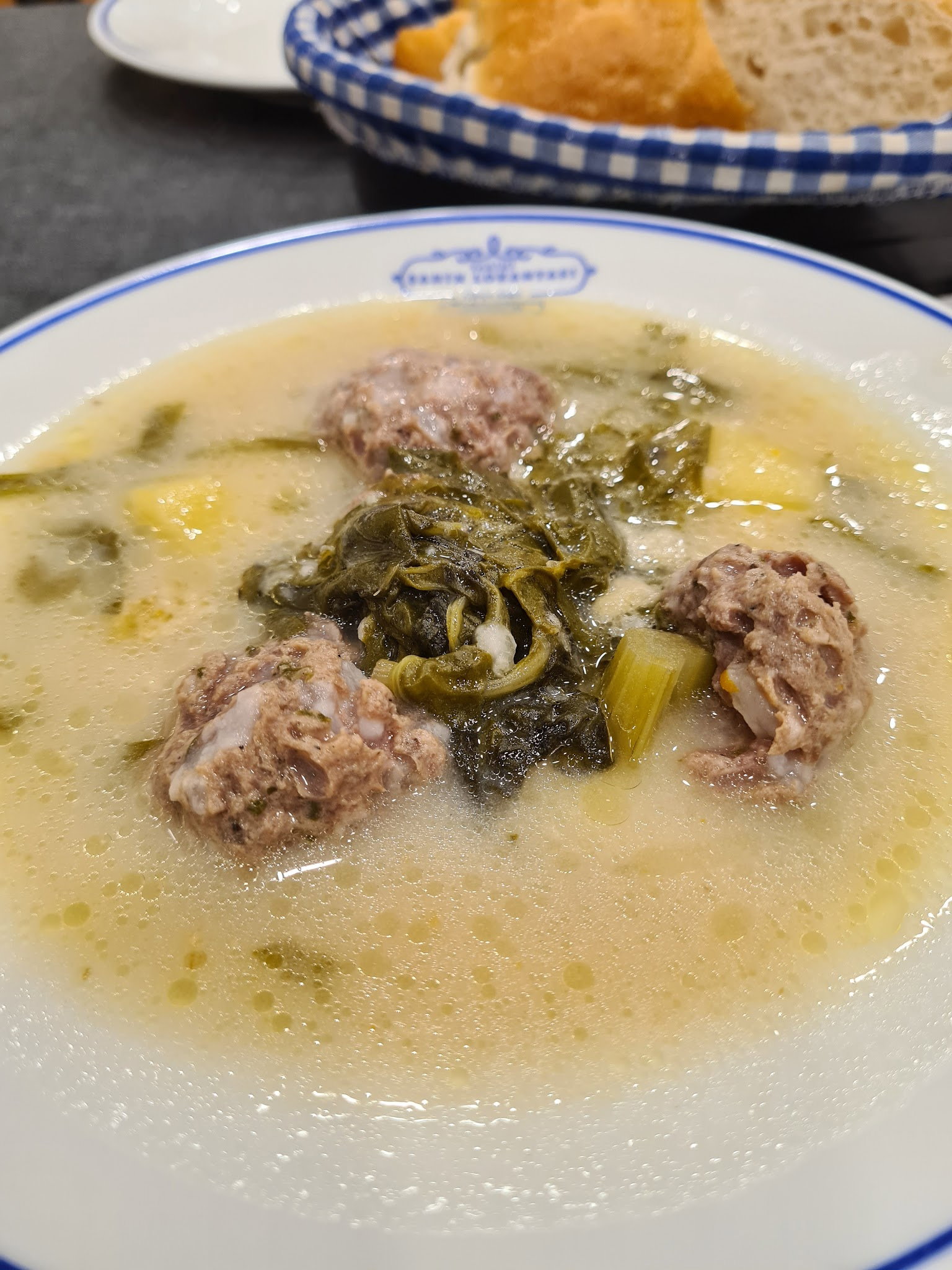 Tarihi Şahin Lokantası
