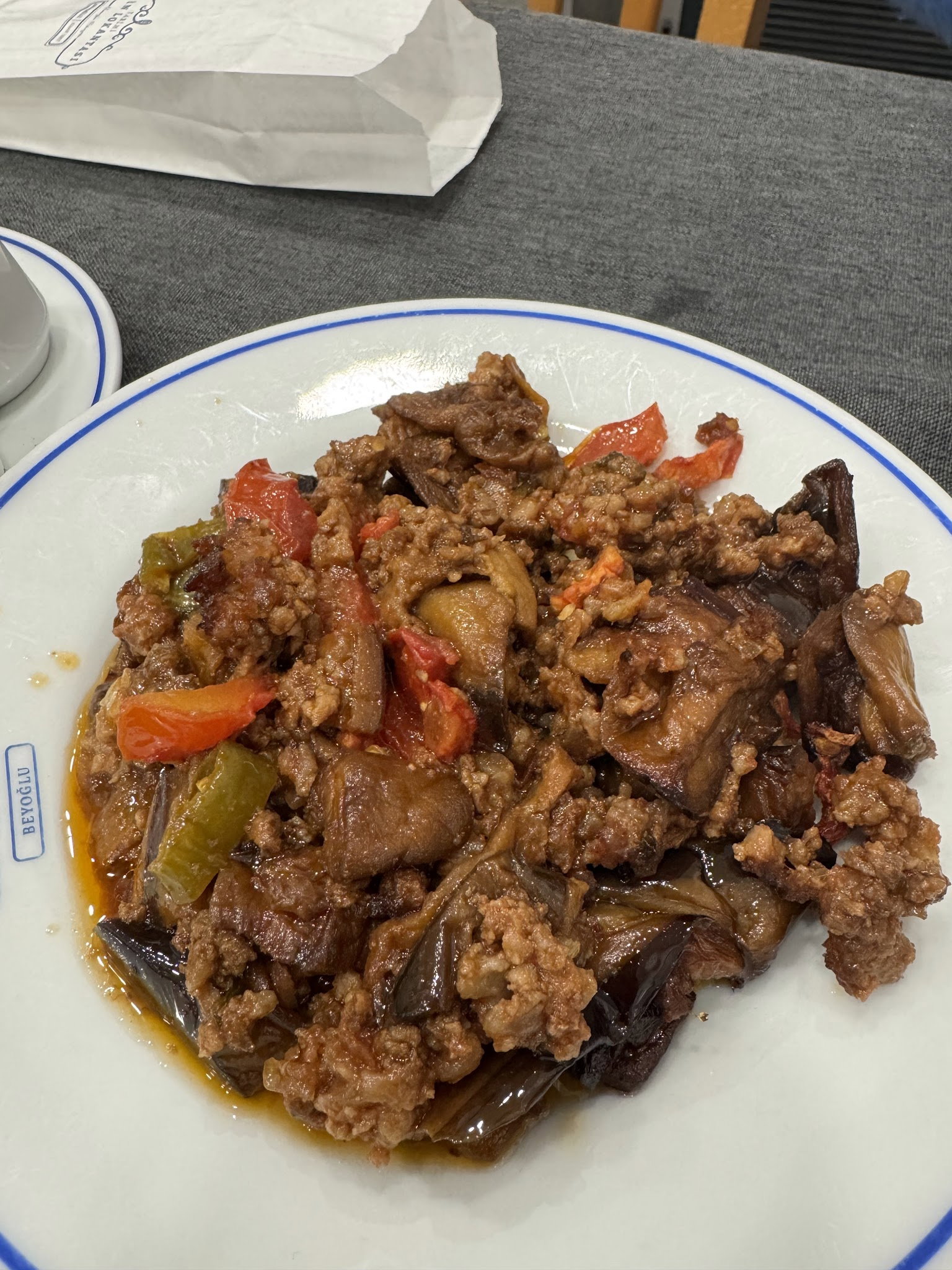 Tarihi Şahin Lokantası