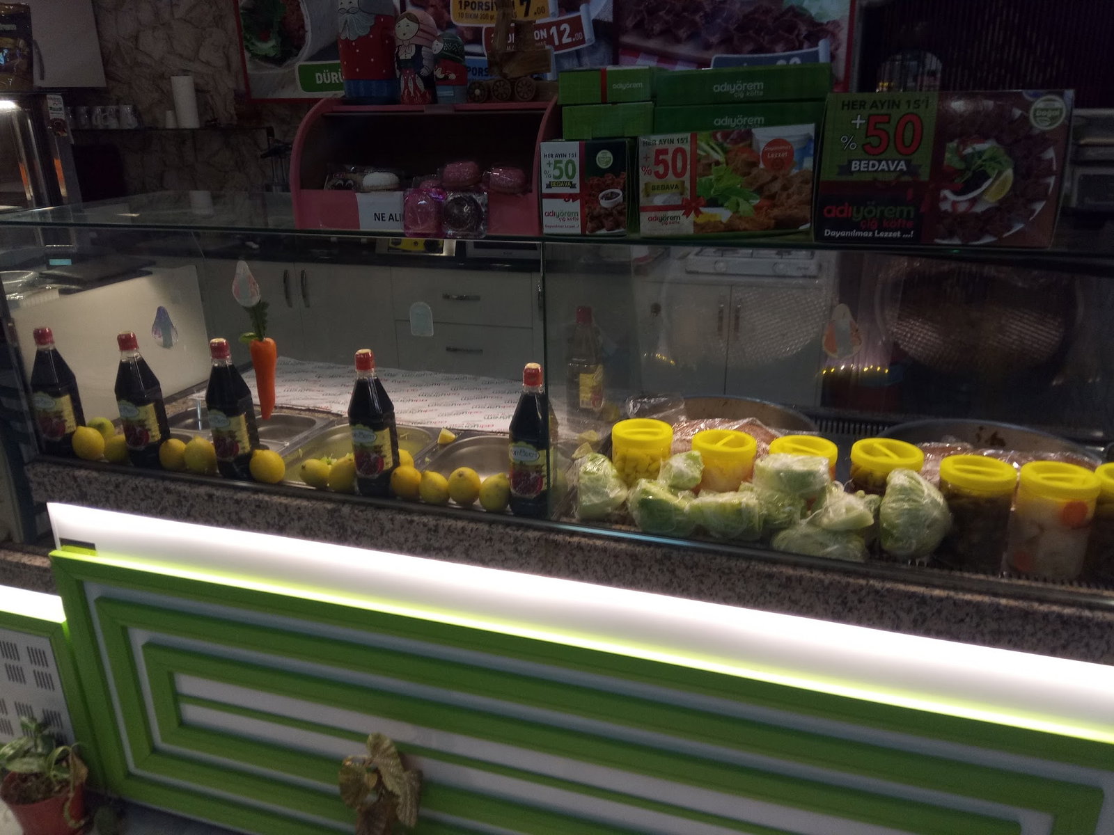 Adıyörem Çiğ Köfte & Cafe