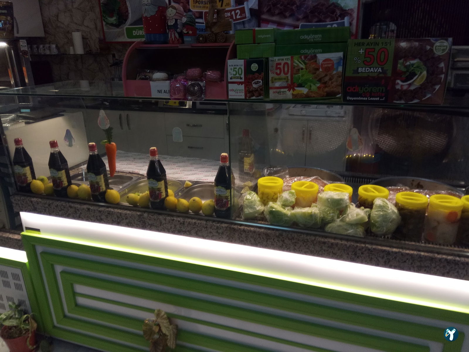 Adıyörem Çiğ Köfte & Cafe