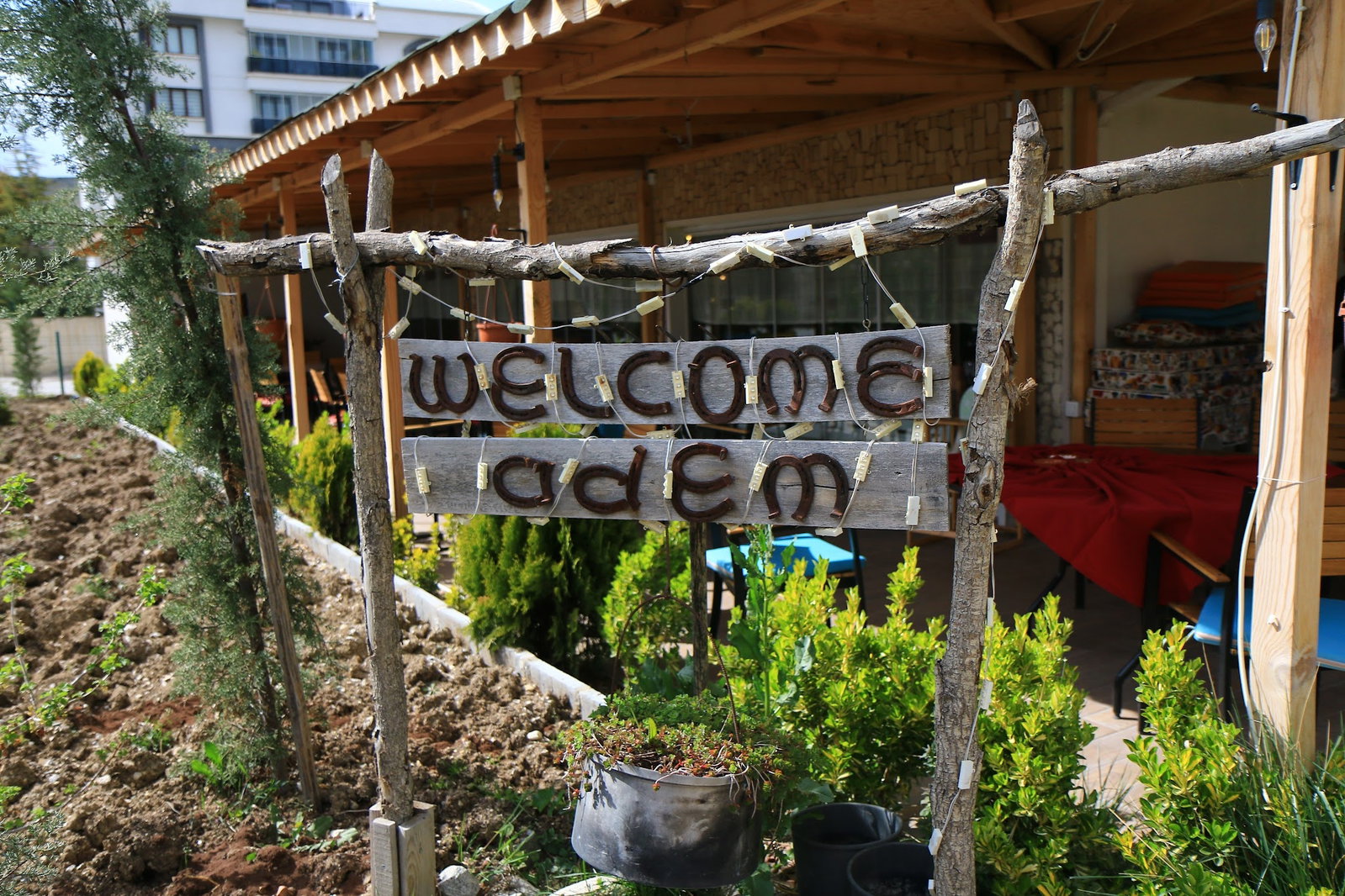 Adem Cafe Bistro