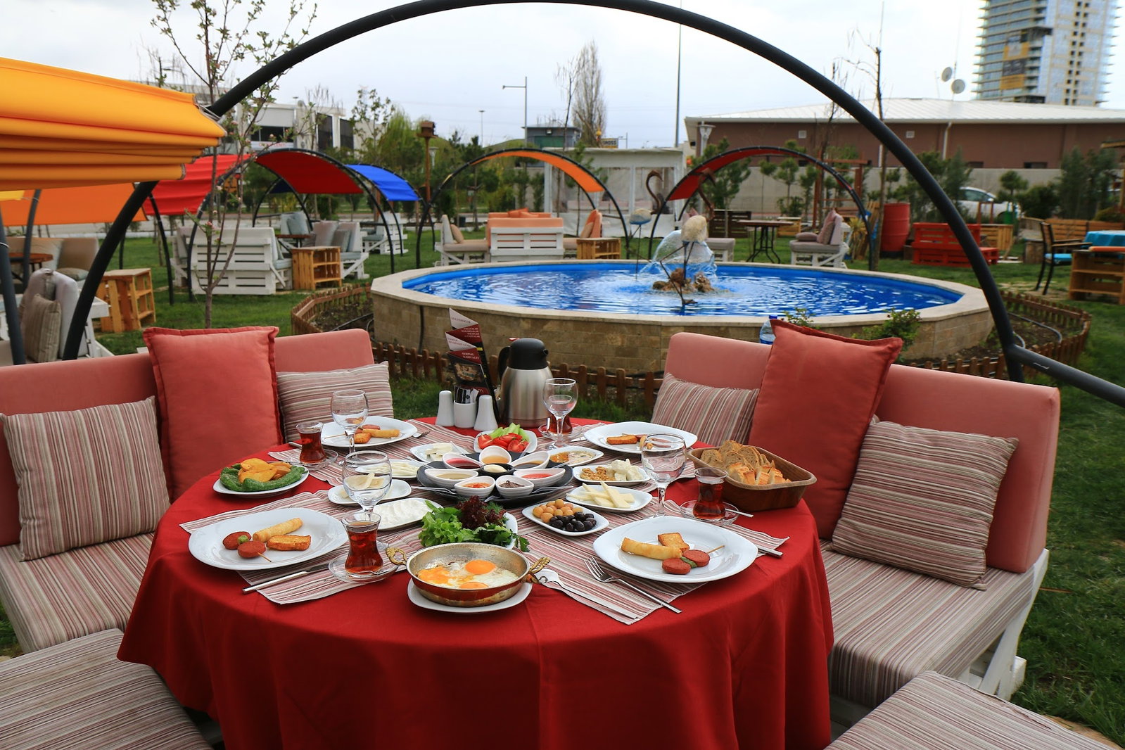 Adem Cafe Bistro