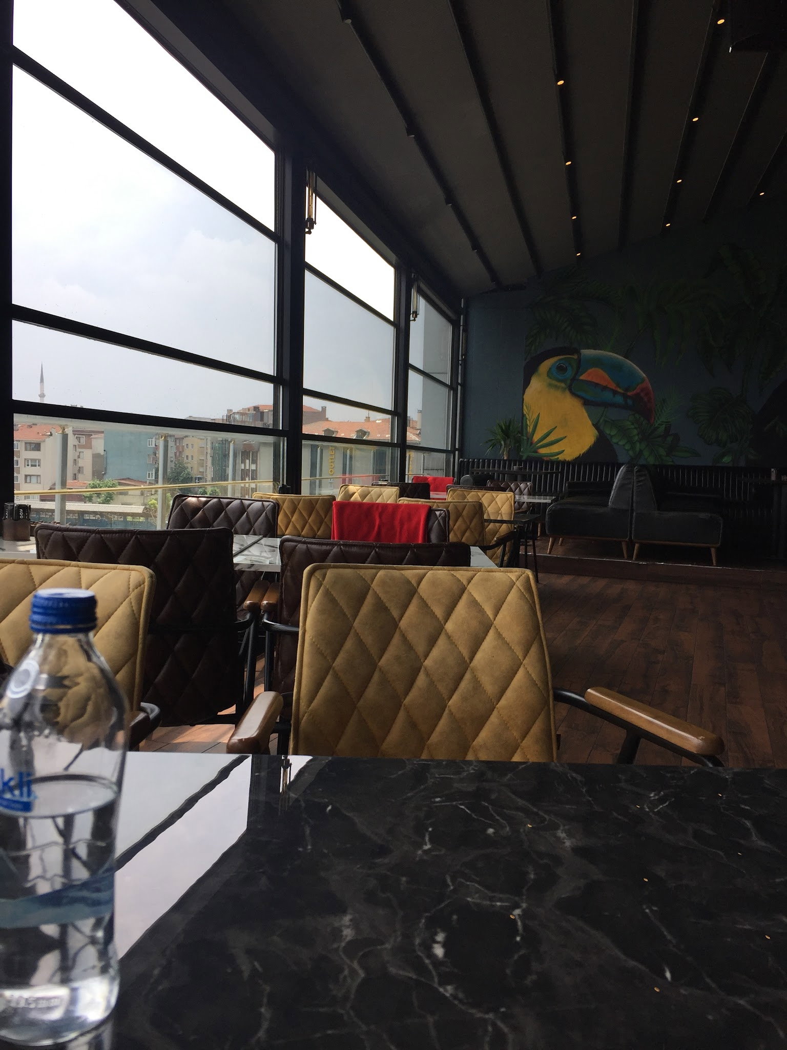 Big Badaboom Cafe Restaurant