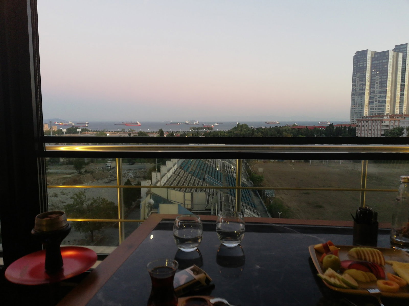 Big Badaboom Cafe Restaurant