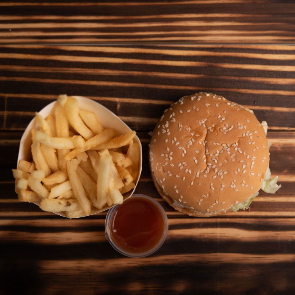 Hellim Peynirli Gönden Sucuk Burger