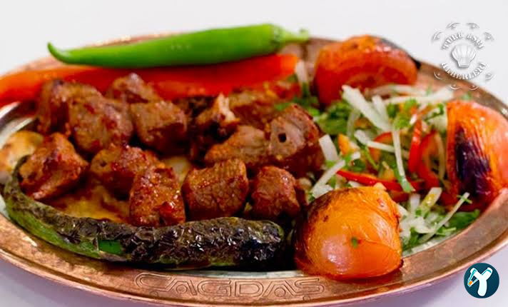 Kadir Usta Kebap&Döner Salonu