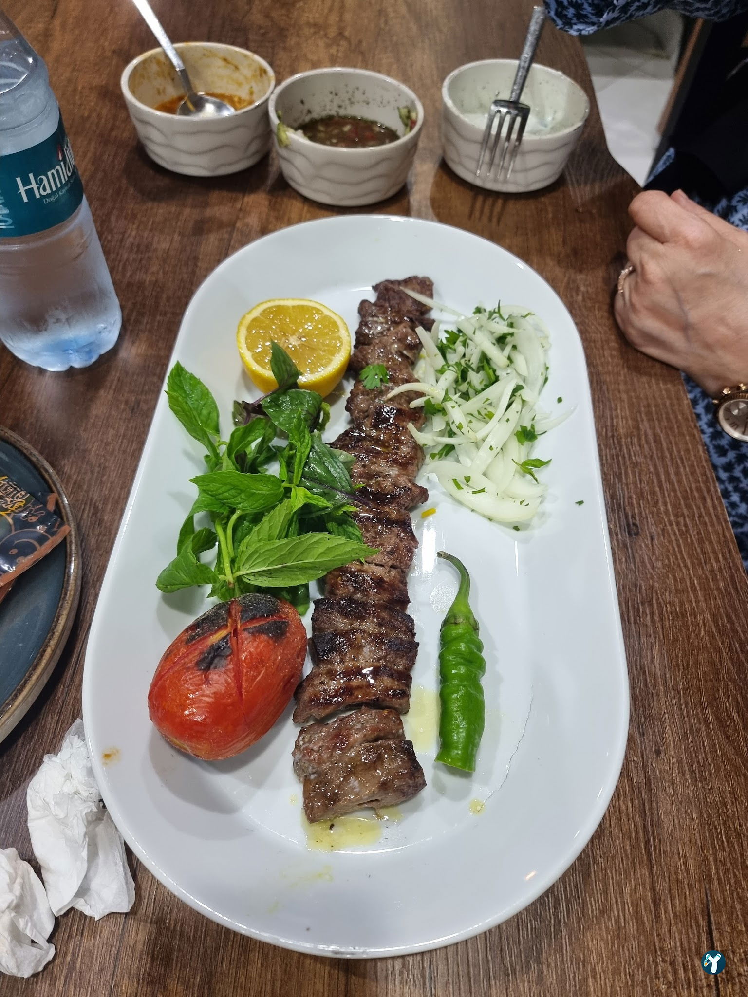 Tasty Land (Masihanim Restaurant رستوران ایرانی مسی خانم )