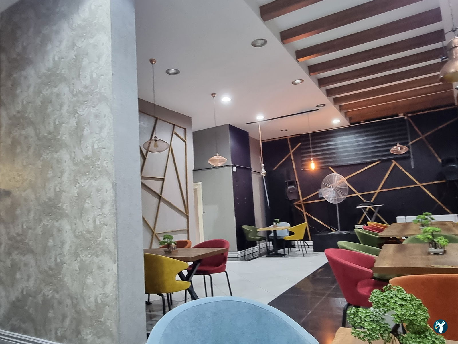 Tasty Land (Masihanim Restaurant رستوران ایرانی مسی خانم )