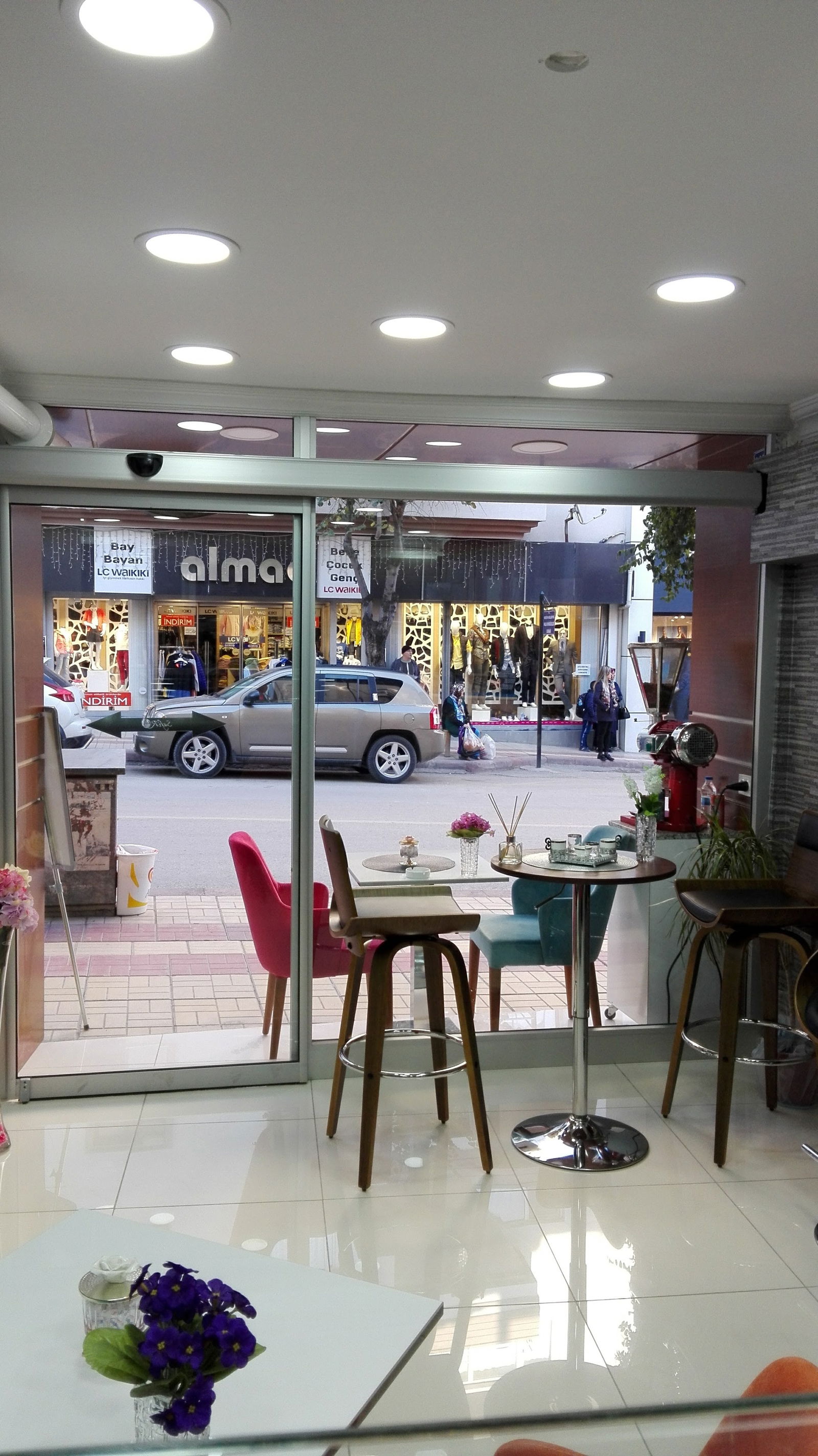 Safi̇R C Unlu Mamülleri̇