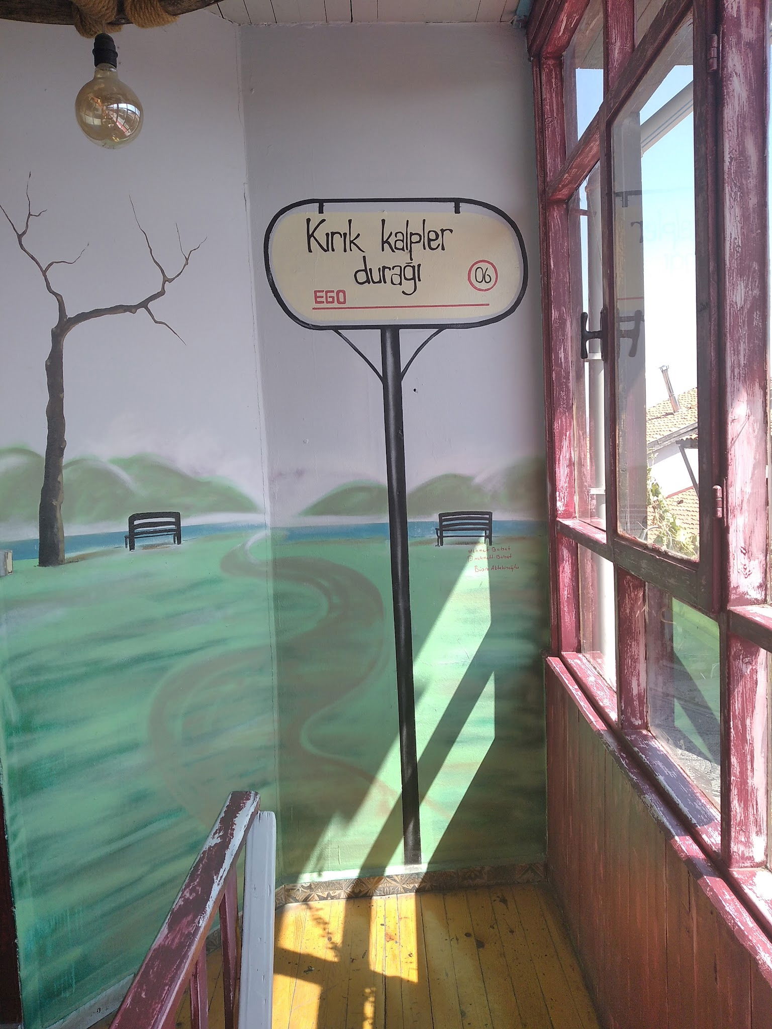 Hangimiz Sevmedik Cafe